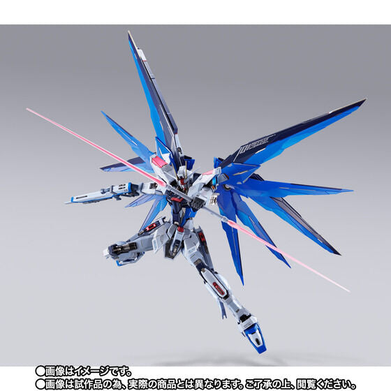 METAL BUILD Freedom Gundam CONCEPT 2 SNOW SPARKLE Ver. Japan version