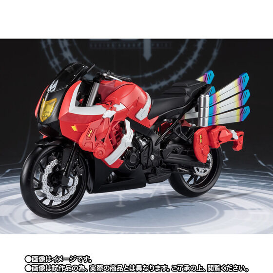 Bandai S.H.Figuarts Boost Striker Japan version