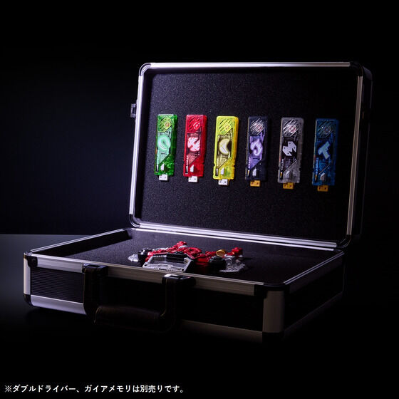 Kamen Rider W Double Driver Box Japan version