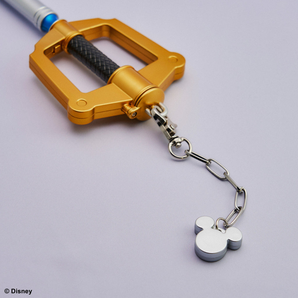 KINGDOM HEARTS Light Up Keyblade - KINGDOM KEY Ver. 2 Japan version