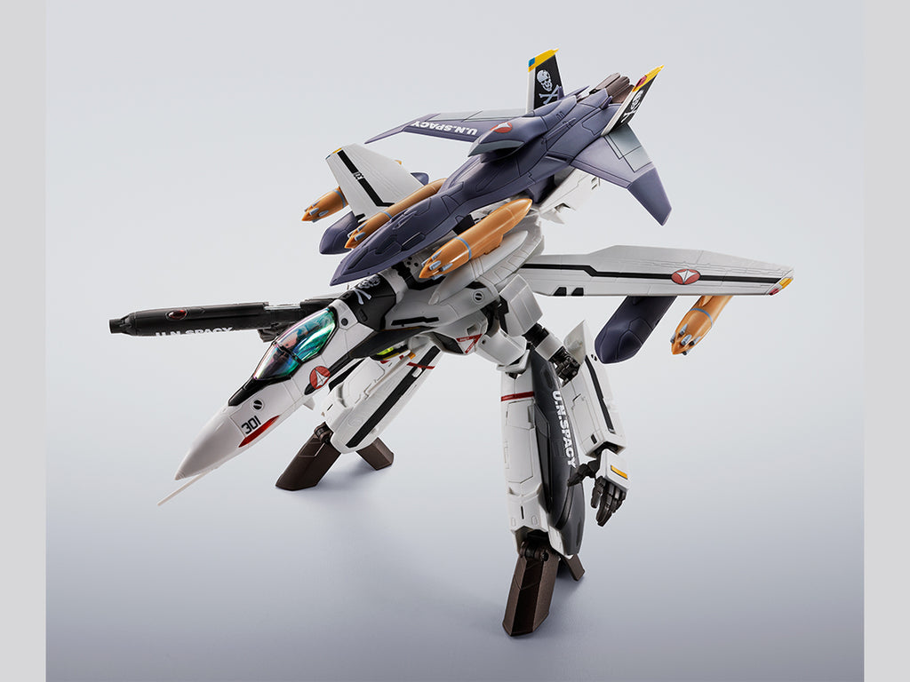 HI-METAL R VF-0S Phoenix (Roy Focker Use) + QF-2200D-B Ghost Japan