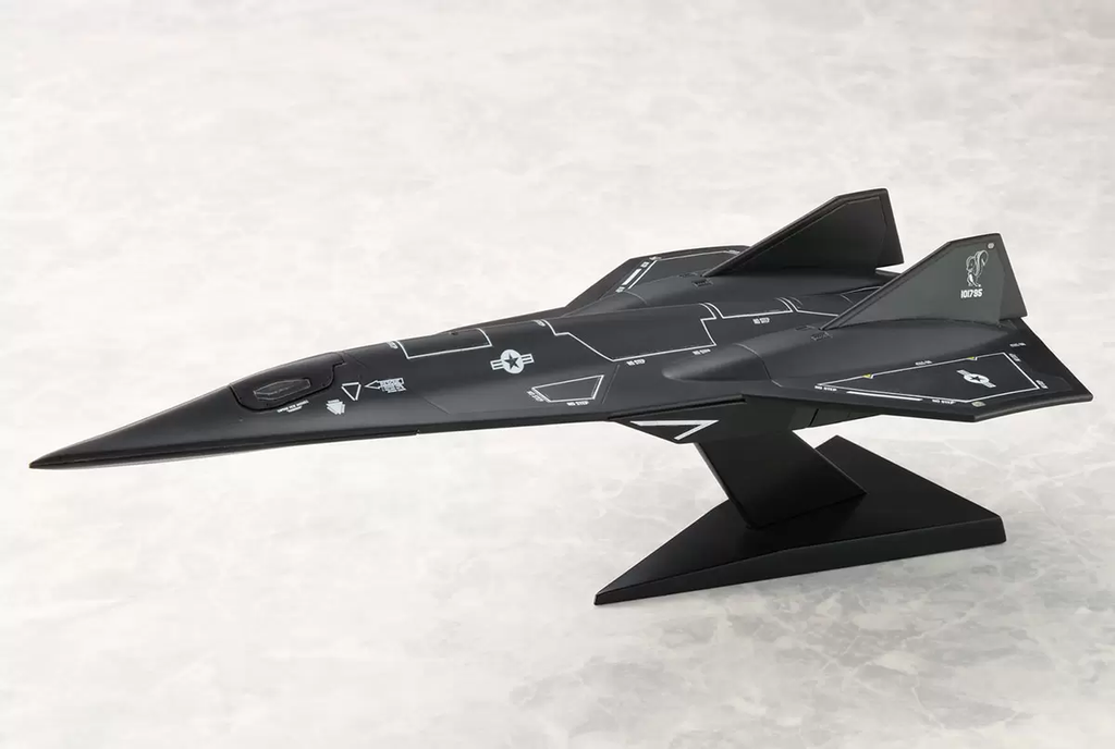 BellFine Top Gun Maverick 1/100 scale DARKSTAR Japan version
