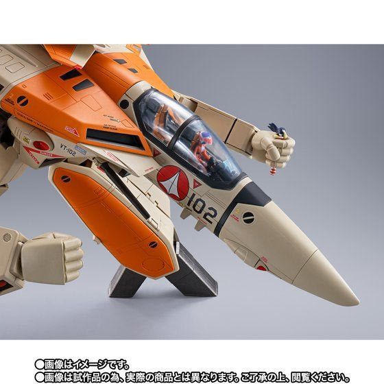 DX Chogokin VF-1D Valkyrie & Fan Racer Japan version