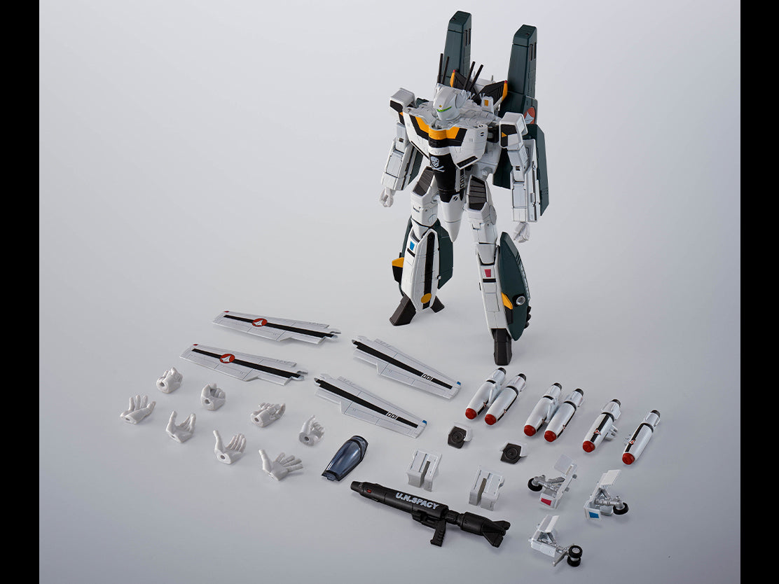 HI-METAL R VF-1S Super Valkyrie (Hikaru Ichijo) Japan
